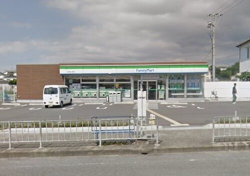 ファミリーマート岸和田八田町店