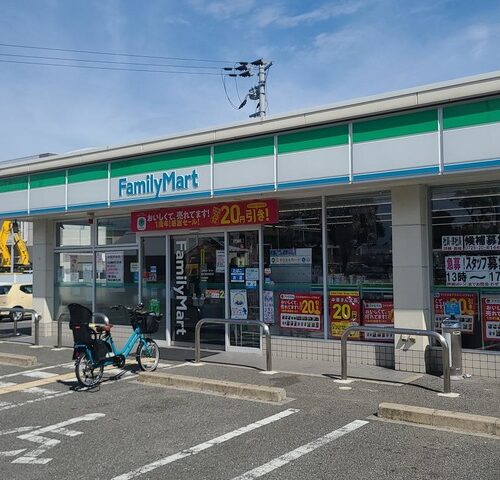 ファミリーマート泉大津虫取町店