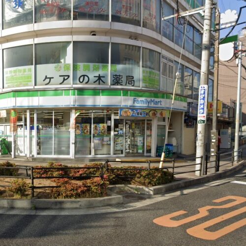 ファミリーマート貝塚駅前店