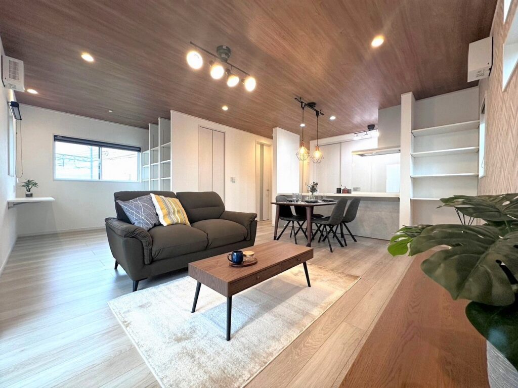 🏡　阪南市尾崎町　家具入ってます♪