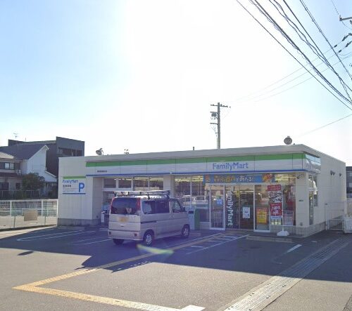 ファミリーマート堺美原青南台店