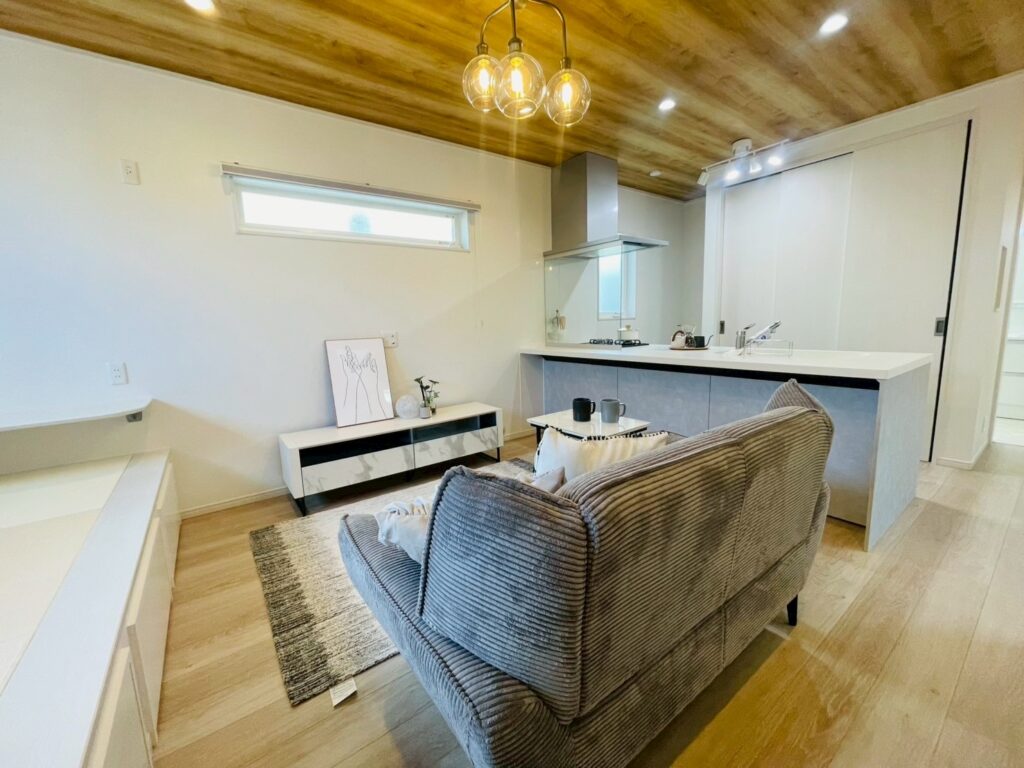 🏡桜が丘1号地モデルハウス 家具入りました♪