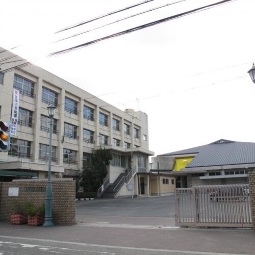 柏原市立柏原中学校