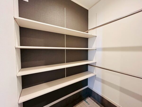 玄関・玄関収納2