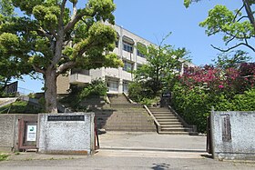 岸和田市立葛城中学校
