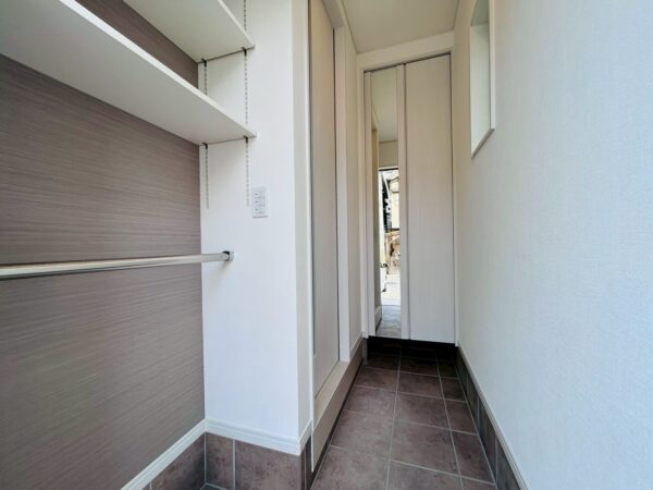 玄関・玄関収納2