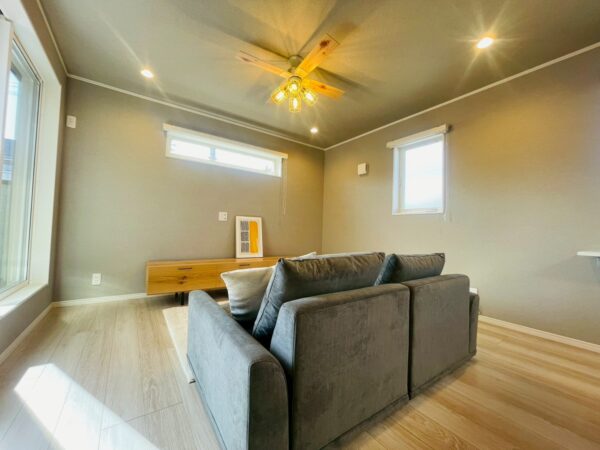 リビングルーム2