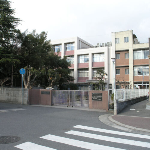八尾市立志紀小学校