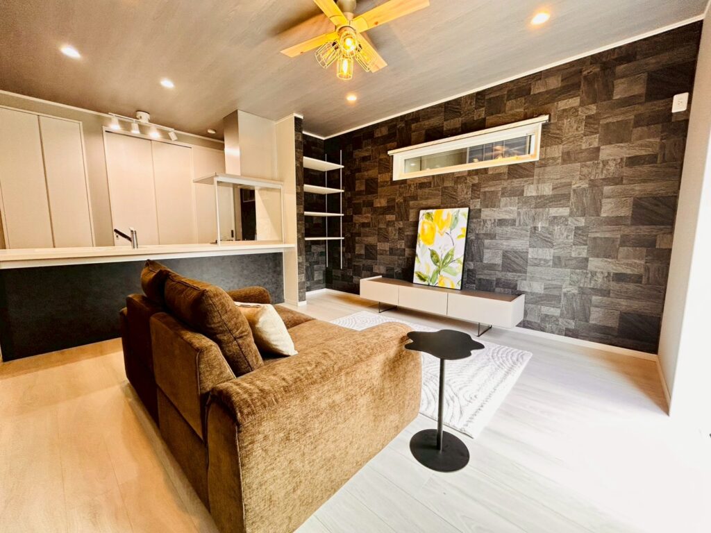 🏡泉南市信達市場モデルハウス　家具入りました♪